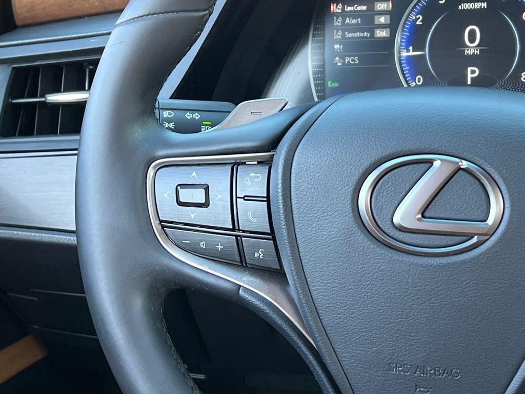 used 2023 Lexus ES 350 car, priced at $37,257