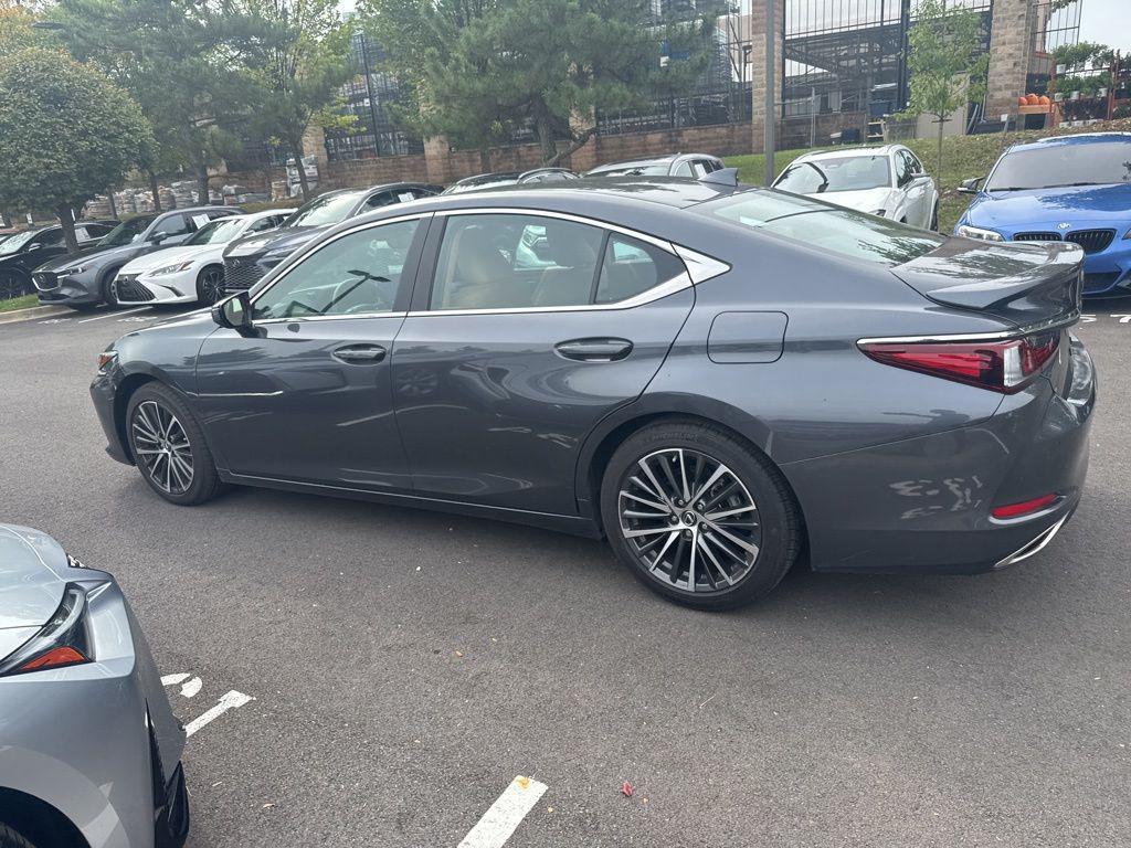 used 2023 Lexus ES 350 car, priced at $38,622