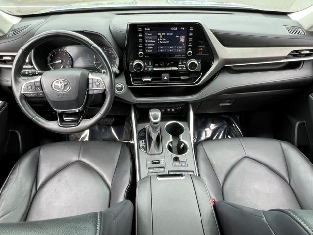 used 2020 Toyota Highlander car, priced at $34,500