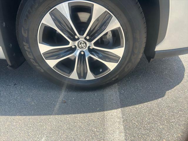 used 2020 Toyota Highlander car, priced at $34,978