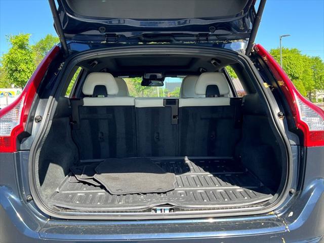 used 2015 Volvo XC60 car, priced at $13,602