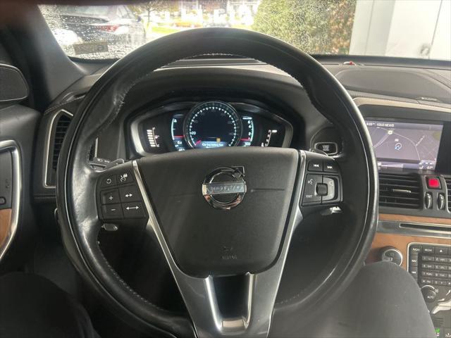 used 2015 Volvo XC60 car, priced at $13,700