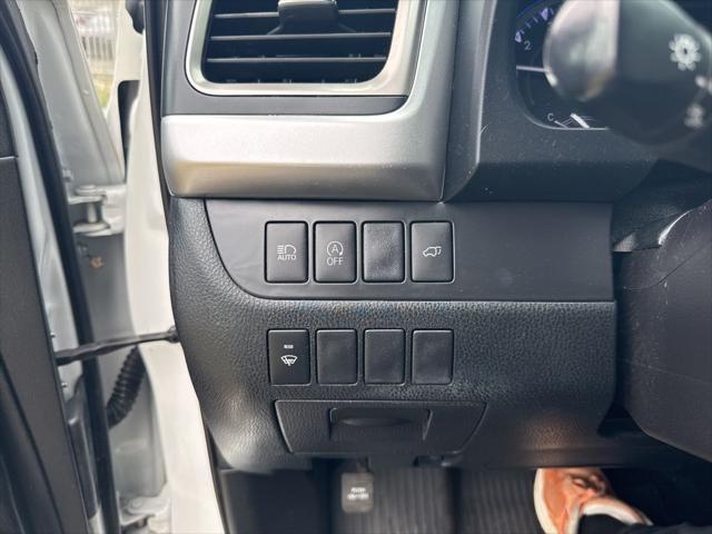 used 2019 Toyota Highlander car, priced at $29,200