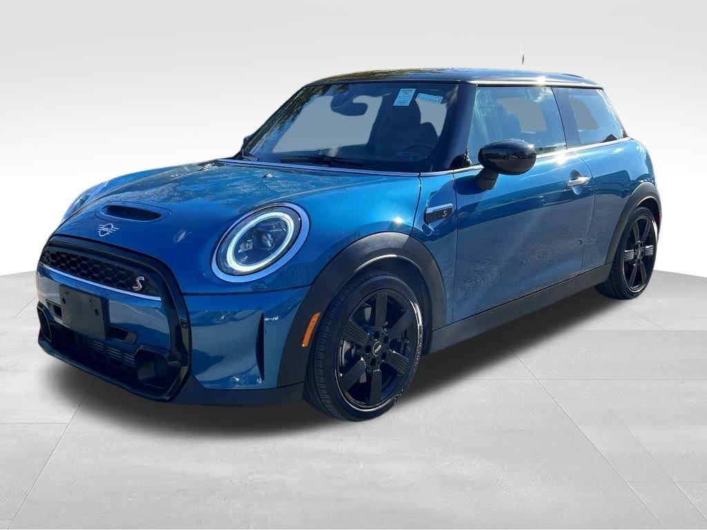 used 2022 MINI Hardtop car, priced at $23,365