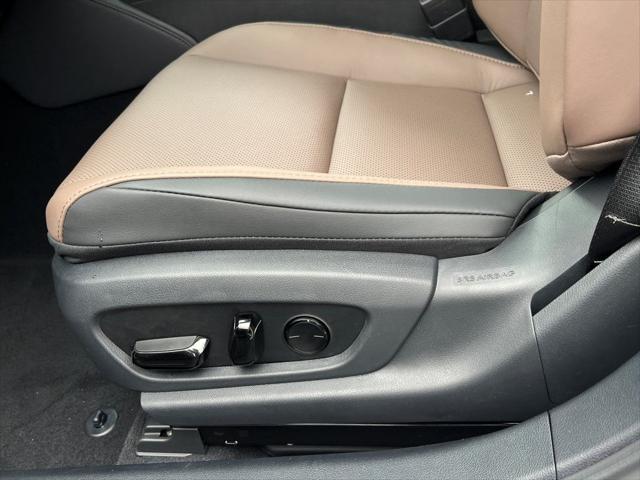 new 2025 Lexus ES 350 car, priced at $46,753