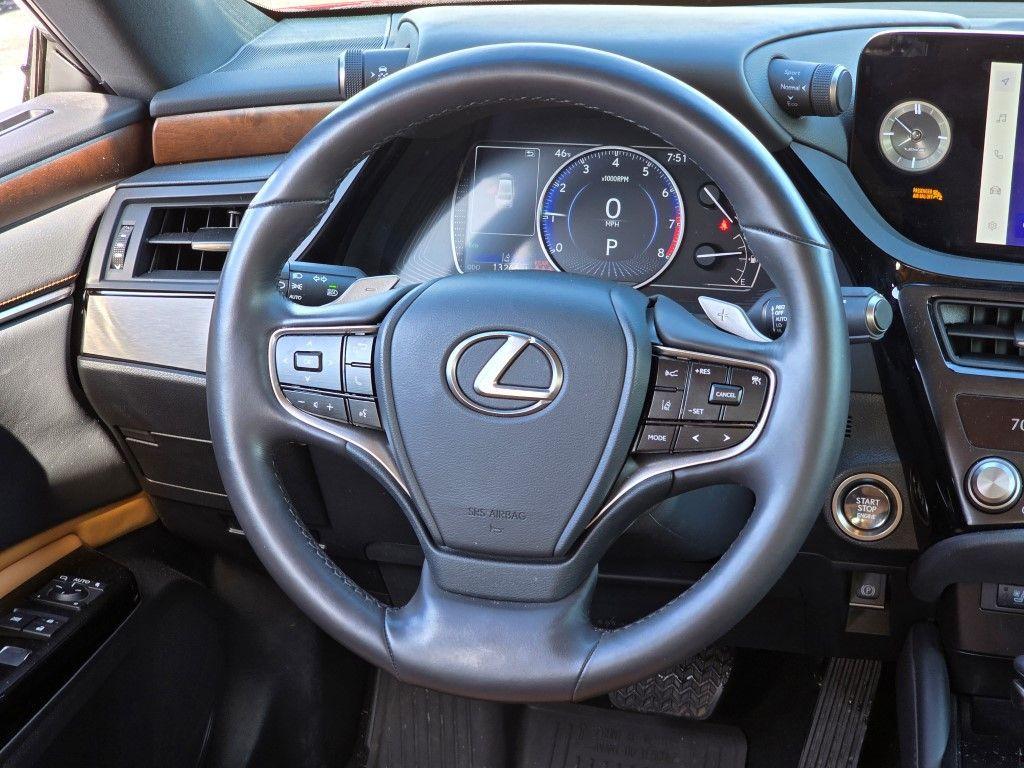 used 2024 Lexus ES 350 car, priced at $41,028