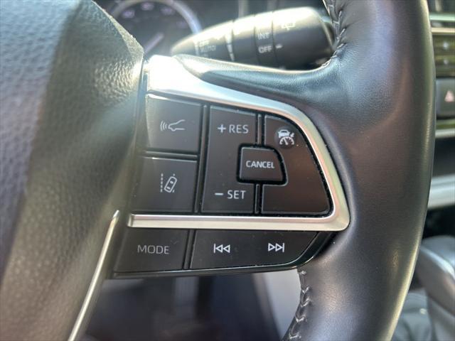 used 2022 Toyota Highlander car, priced at $41,927