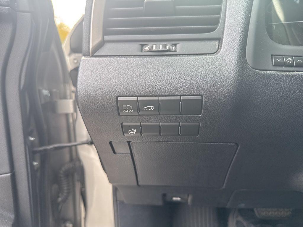 used 2021 Lexus RX 350L car, priced at $37,050