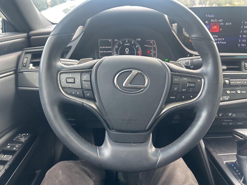 used 2022 Lexus ES 350 car, priced at $34,680