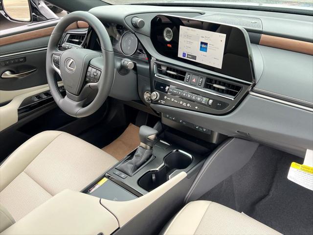 new 2025 Lexus ES 300h car, priced at $48,710