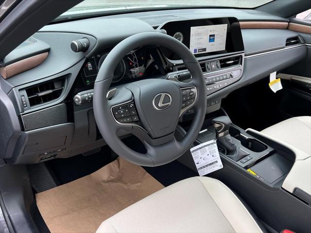 new 2025 Lexus ES 300h car, priced at $48,710