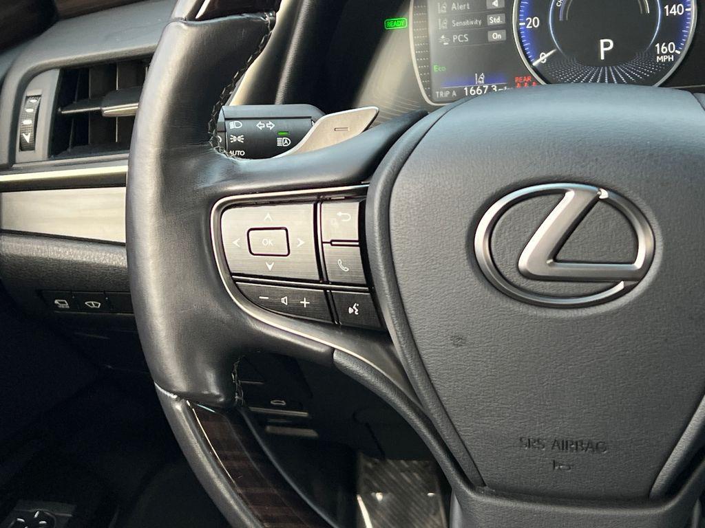used 2019 Lexus ES 300h car, priced at $30,599