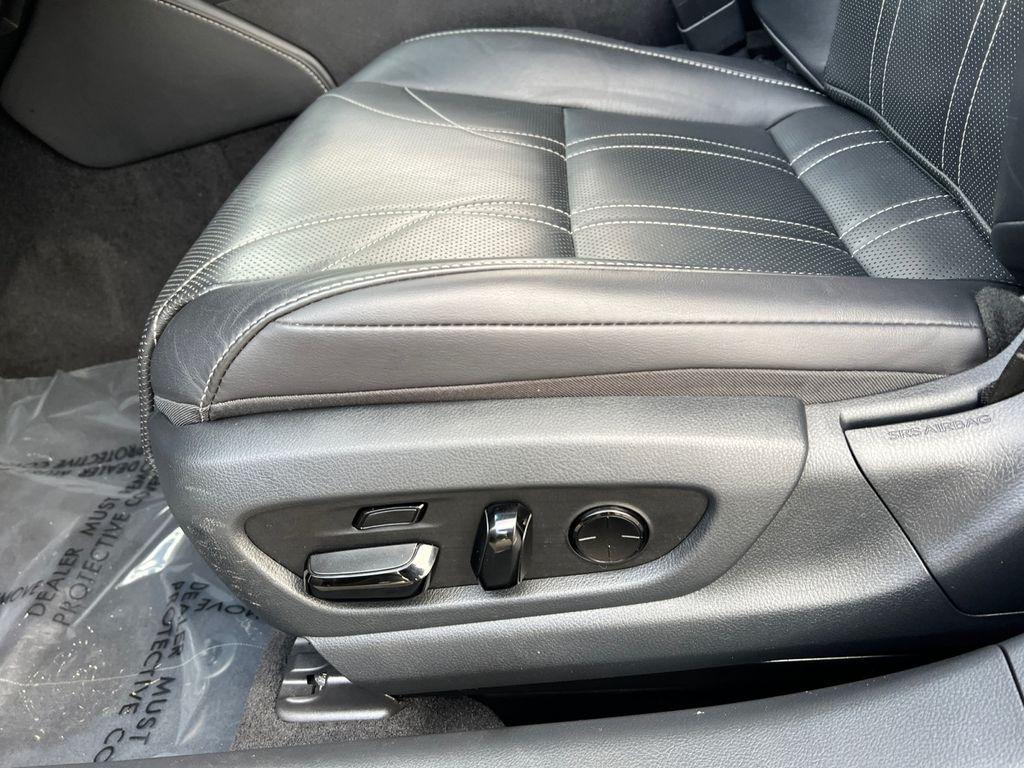used 2019 Lexus ES 300h car, priced at $30,599