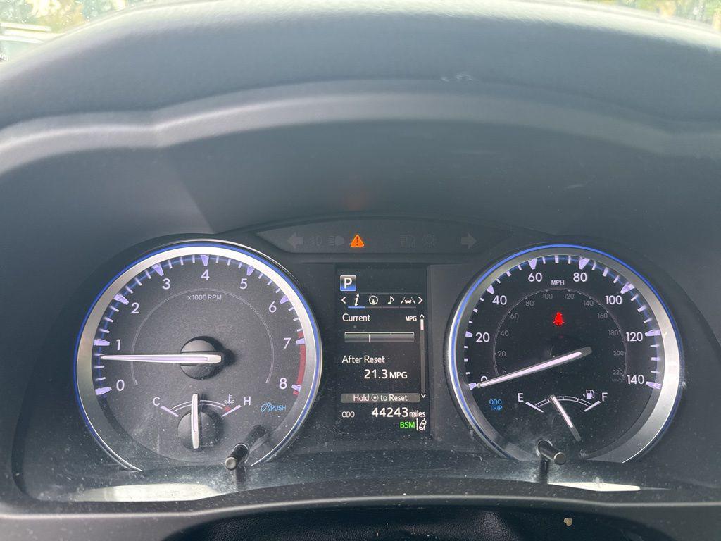 used 2019 Toyota Highlander car, priced at $29,832