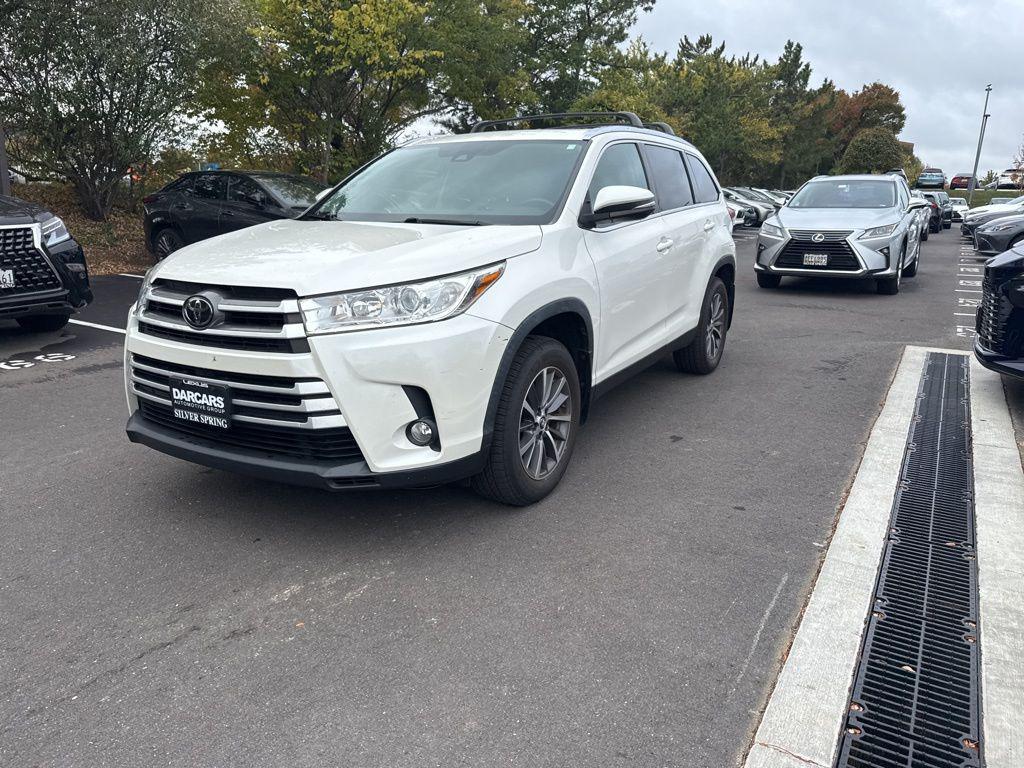 used 2019 Toyota Highlander car, priced at $29,832
