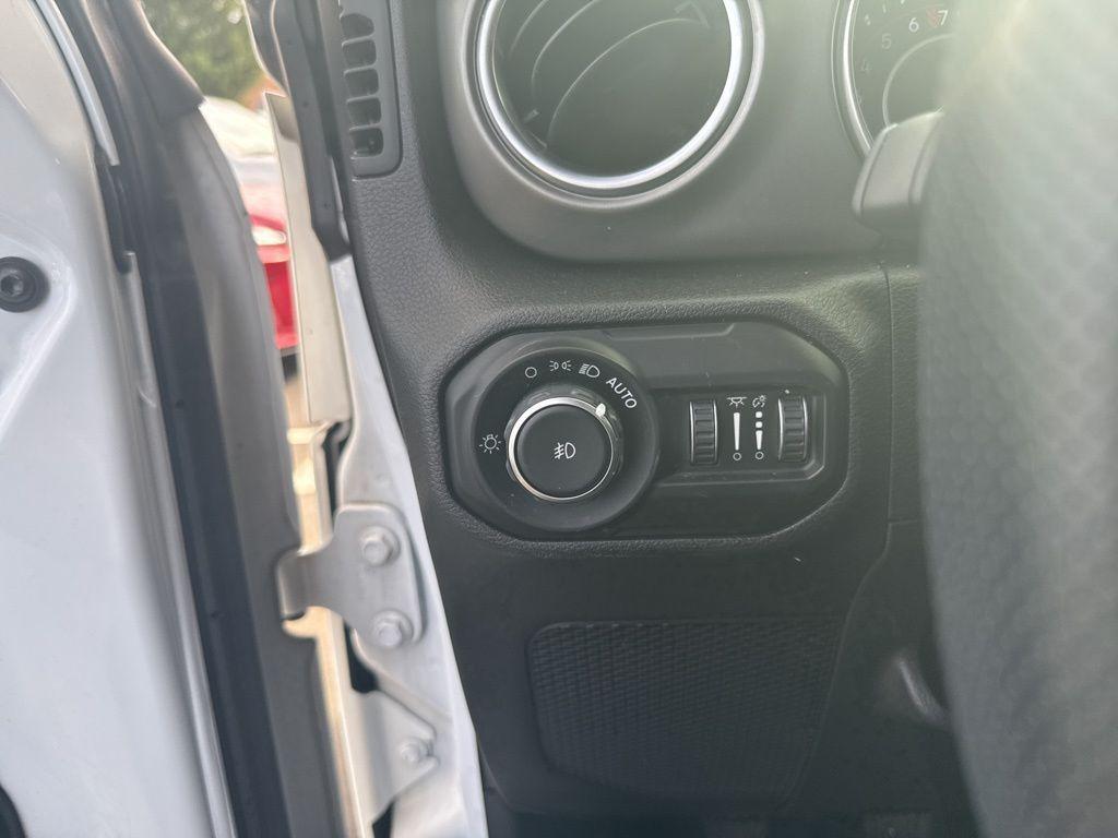 used 2021 Jeep Wrangler Unlimited car, priced at $31,538