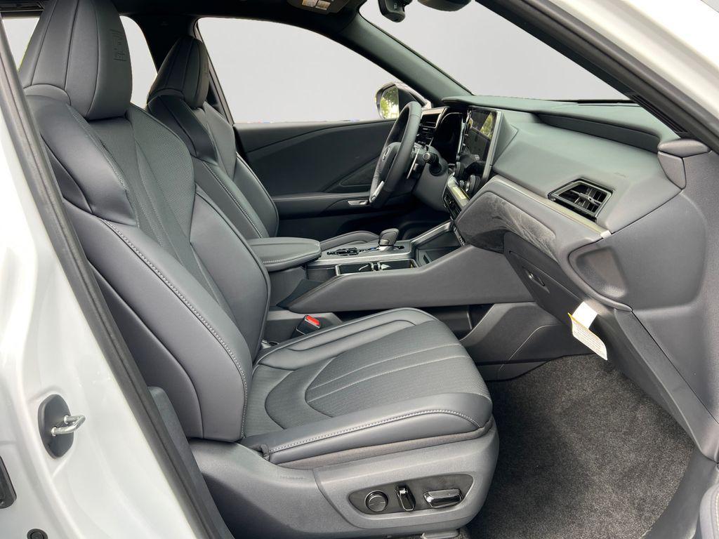new 2025 Lexus TX 500h car, priced at $73,085