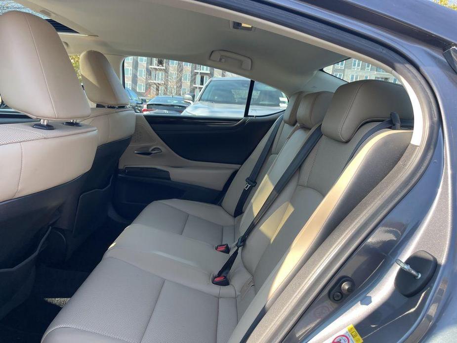 used 2019 Lexus ES 350 car, priced at $28,158