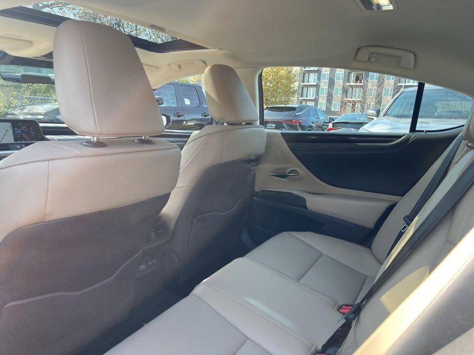 used 2019 Lexus ES 350 car, priced at $28,158