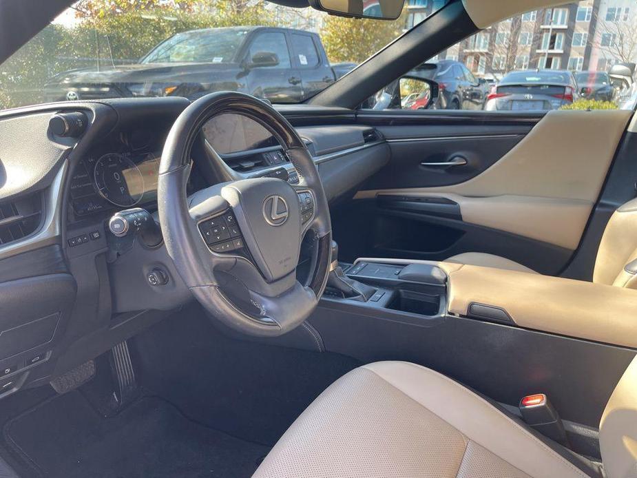 used 2019 Lexus ES 350 car, priced at $28,158