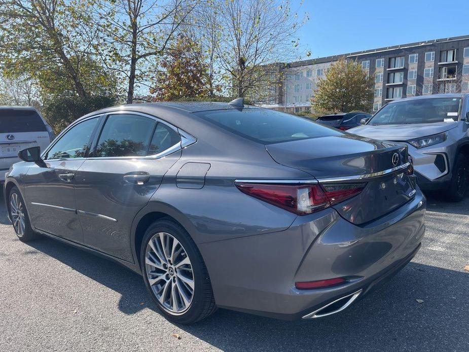 used 2019 Lexus ES 350 car, priced at $28,158