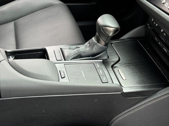 used 2022 Lexus ES 350 car, priced at $33,900