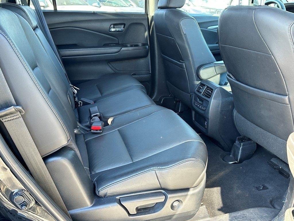 used 2021 Honda Pilot car, priced at $29,500