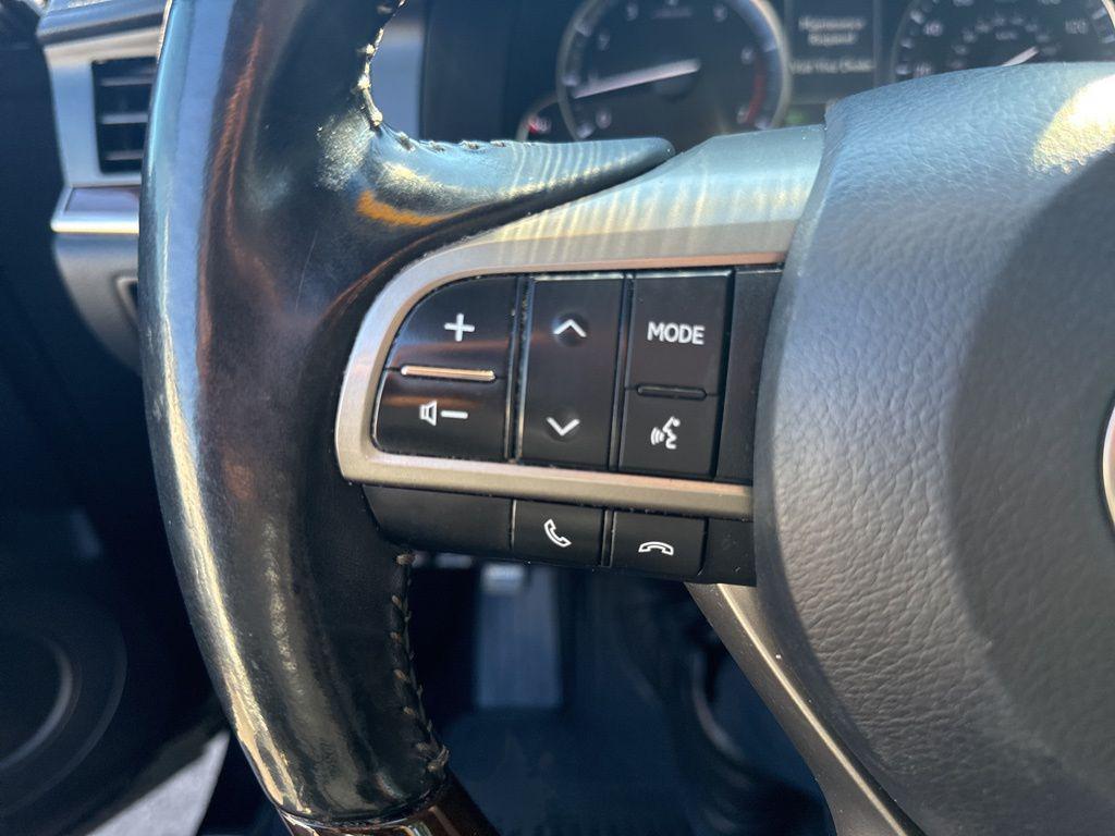 used 2017 Lexus ES 350 car, priced at $20,747