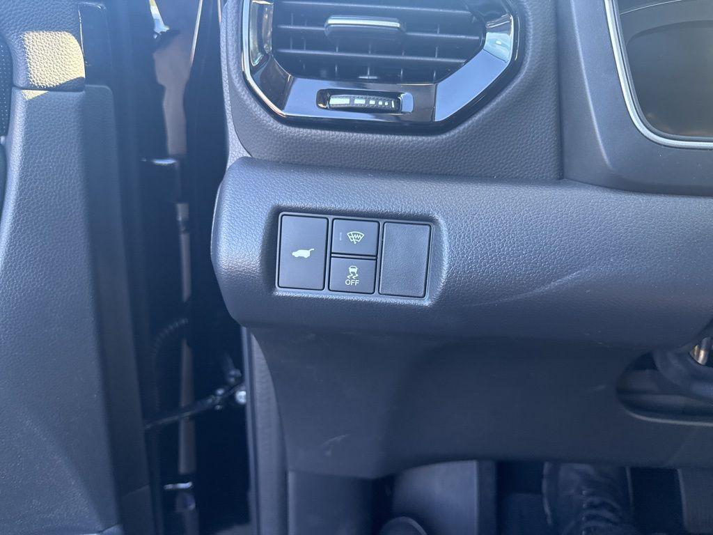 used 2025 Honda Pilot car, priced at $48,059