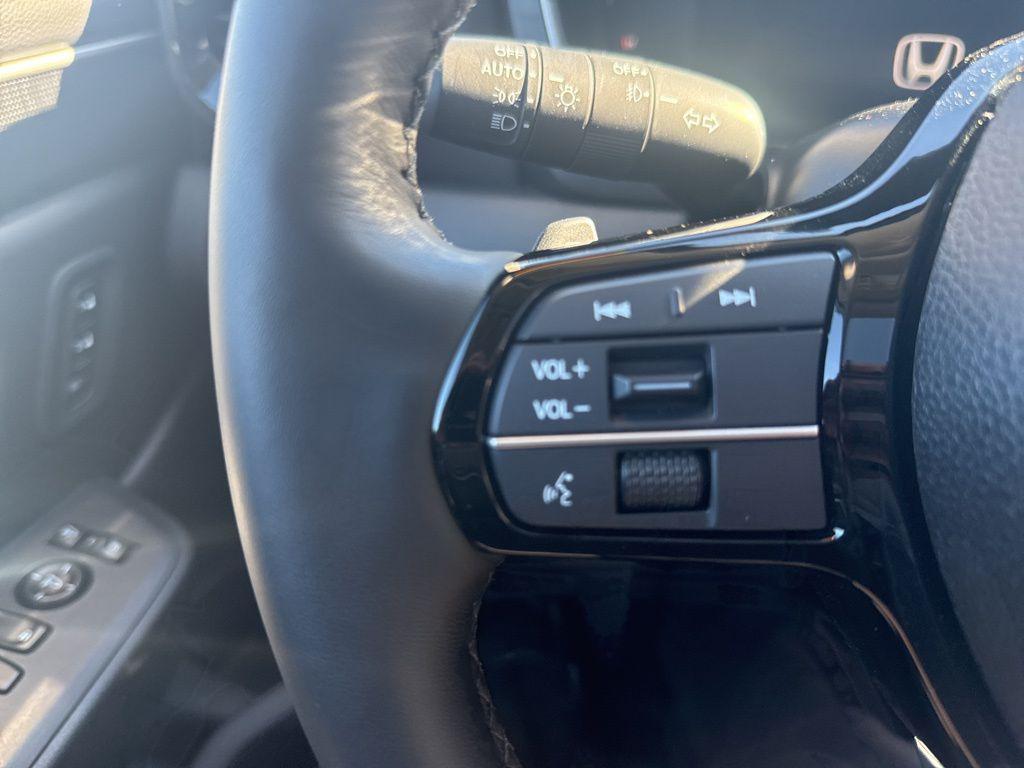 used 2025 Honda Pilot car, priced at $48,059