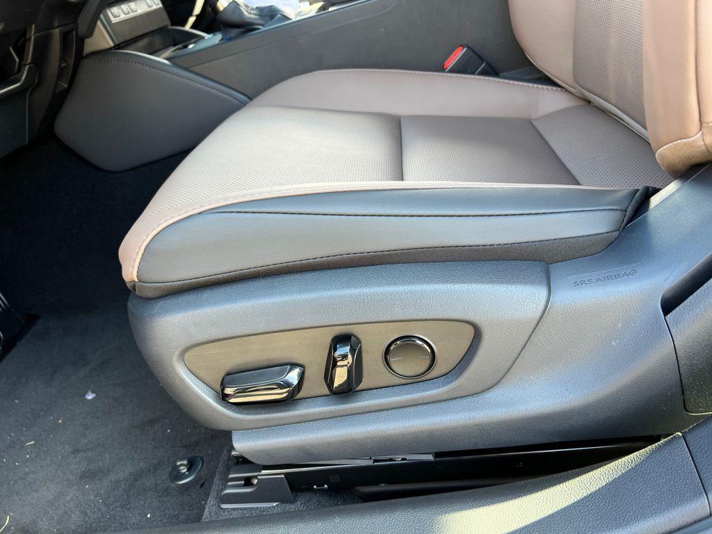 new 2025 Lexus ES 350 car, priced at $47,889