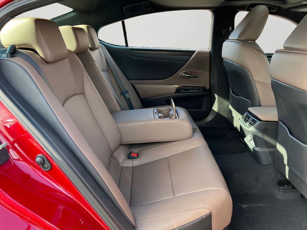 new 2025 Lexus ES 350 car, priced at $47,889