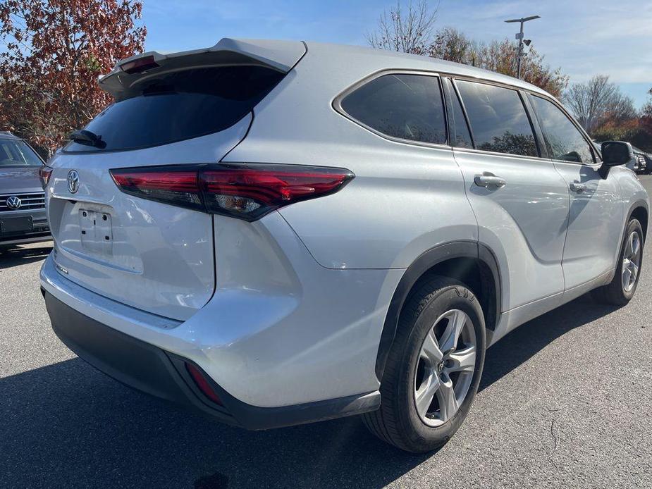 used 2022 Toyota Highlander car, priced at $30,500