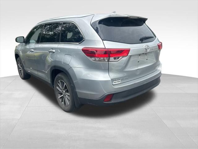 used 2019 Toyota Highlander car, priced at $28,209