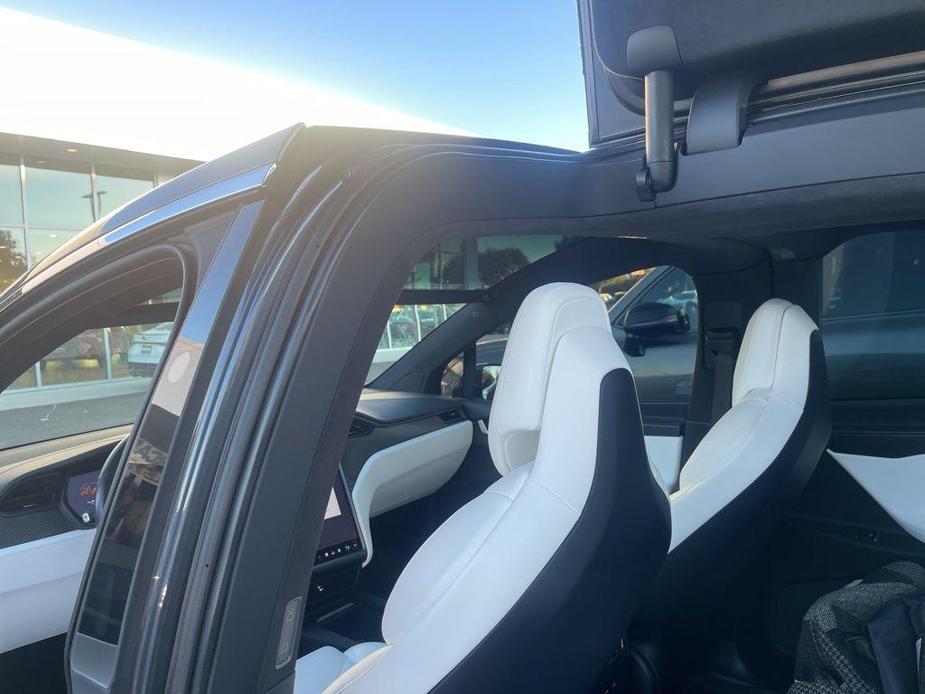 used 2018 Tesla Model X car, priced at $28,400