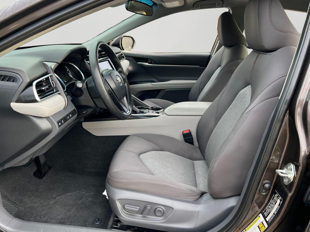 used 2018 Toyota Camry Hybrid car, priced at $17,606