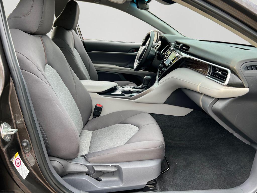 used 2018 Toyota Camry Hybrid car, priced at $17,606