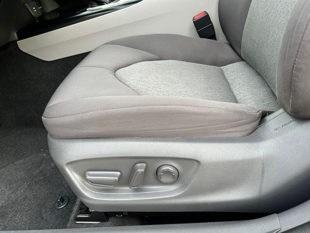 used 2018 Toyota Camry Hybrid car, priced at $17,606