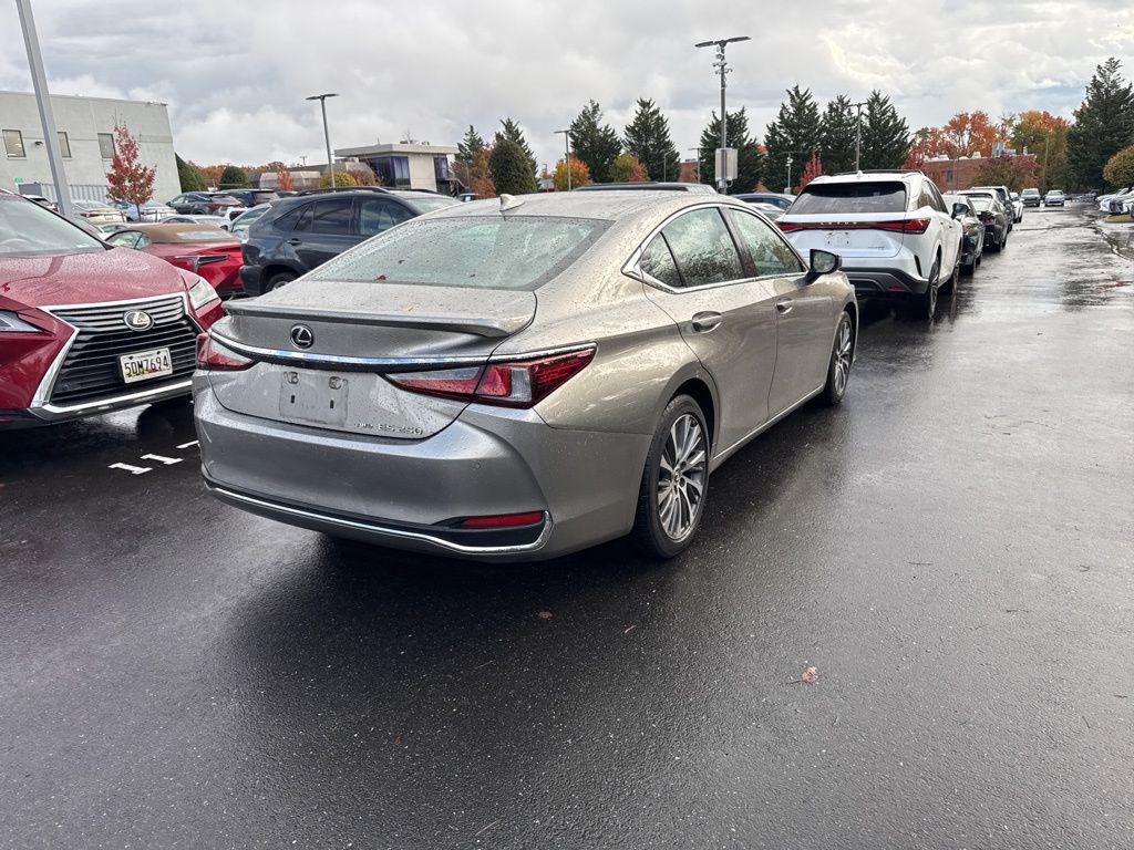 used 2021 Lexus ES 250 car, priced at $29,900