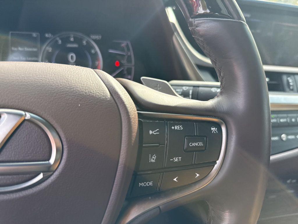 used 2021 Lexus ES 250 car, priced at $29,900