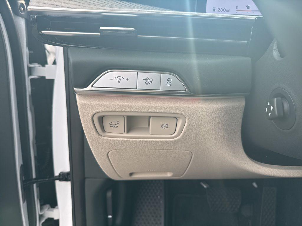 used 2025 Genesis GV80 car, priced at $52,086