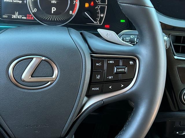 used 2022 Lexus ES 350 car, priced at $34,900