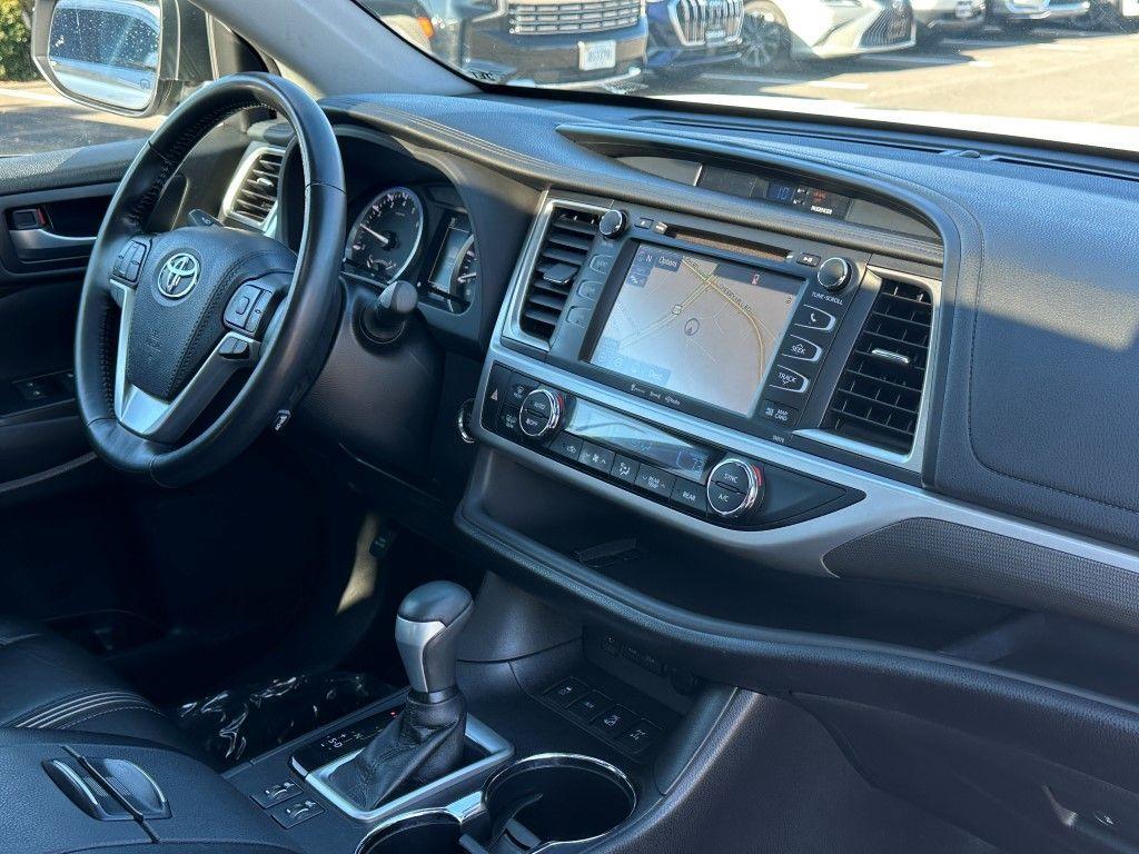 used 2017 Toyota Highlander car, priced at $25,899