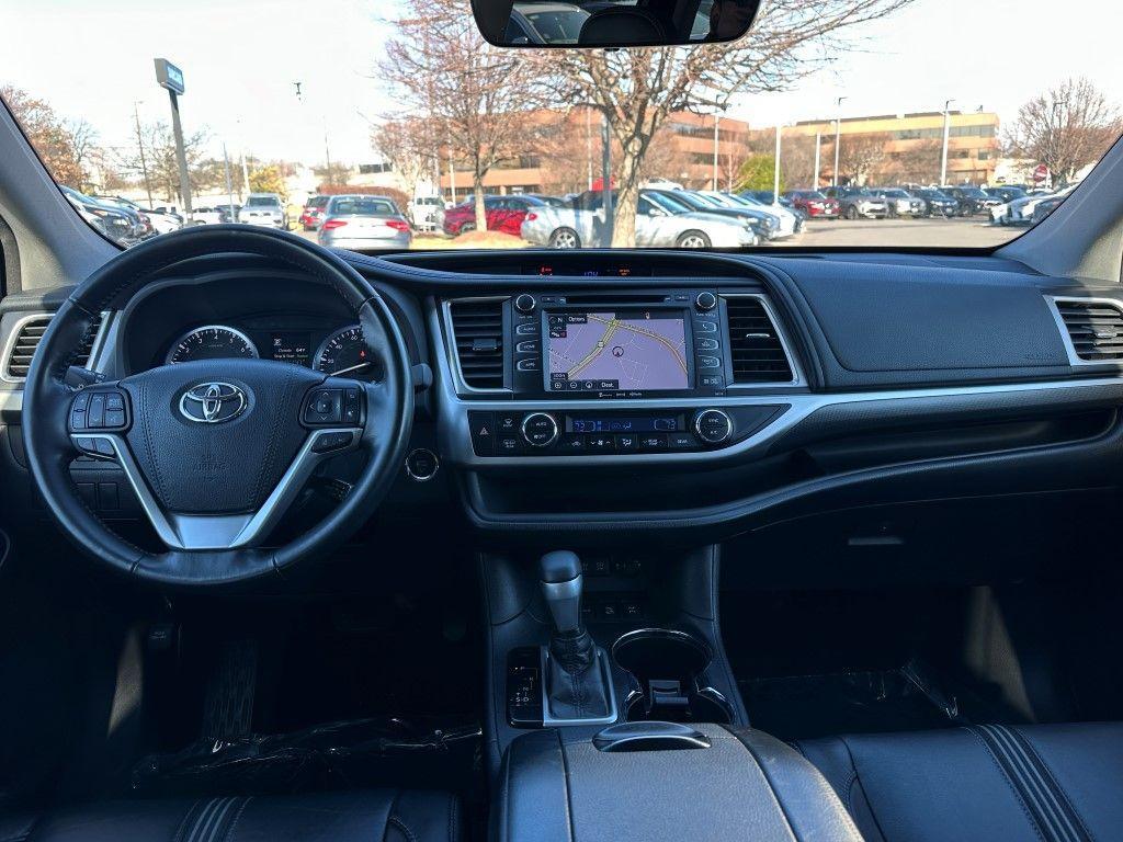 used 2017 Toyota Highlander car, priced at $25,899