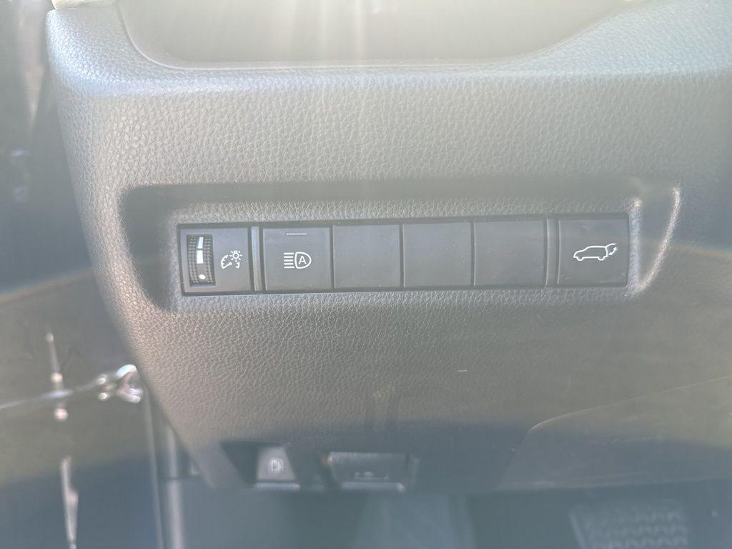 used 2020 Toyota RAV4 Hybrid car, priced at $26,953