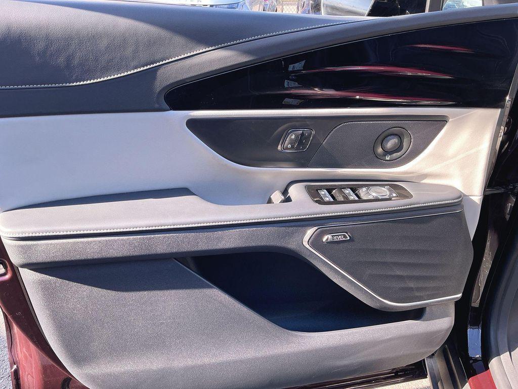 used 2024 Lincoln Nautilus car, priced at $47,995