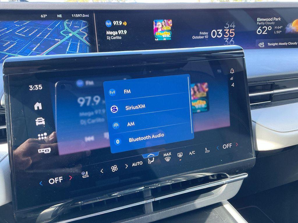 used 2024 Lincoln Nautilus car, priced at $47,995