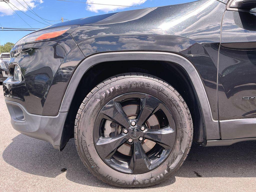 used 2016 Jeep Cherokee car, priced at $10,795