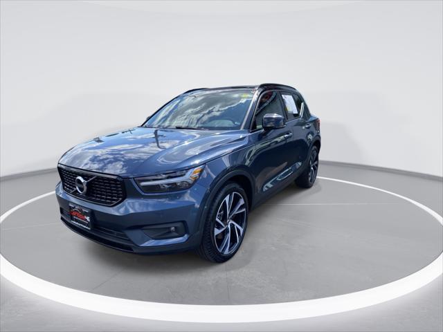 used 2022 Volvo XC40 car, priced at $27,875