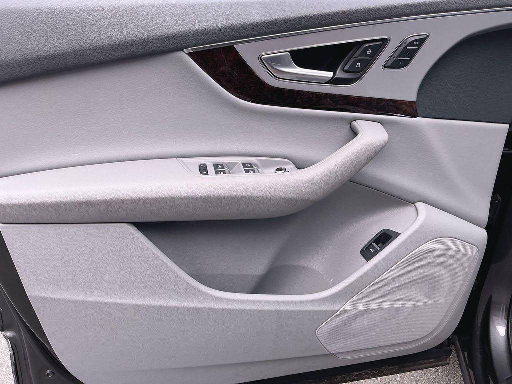 used 2019 Audi Q7 car, priced at $19,033